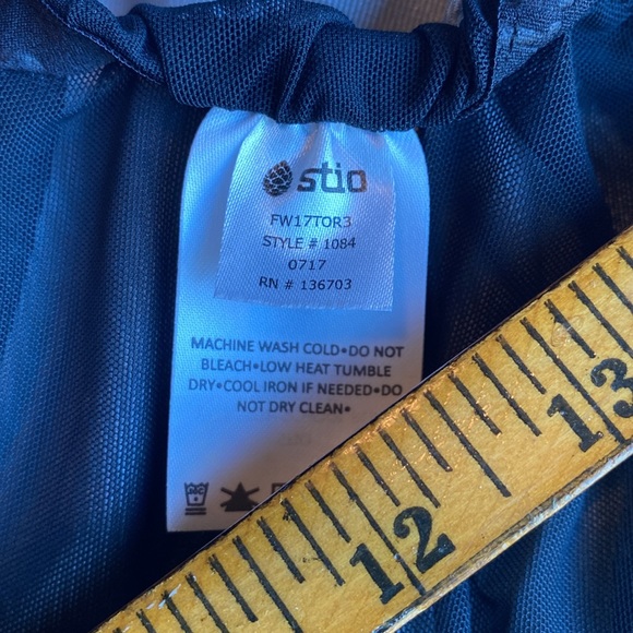 Stio 🏔️ waterproof wind proof jacket or ski shell ⛷️ - Picture 11 of 16